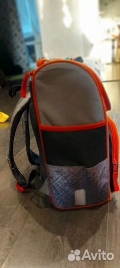 Рюкзак школьный
