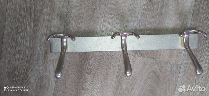 Вешалка настенная бу