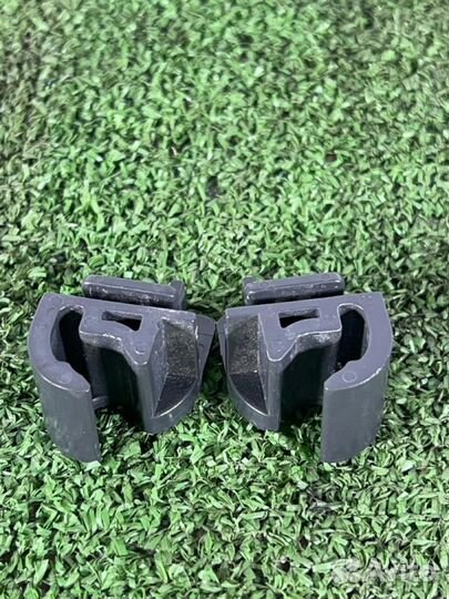 Крепление полки Toyota Celica ZZT231 2ZZ-GE 2003