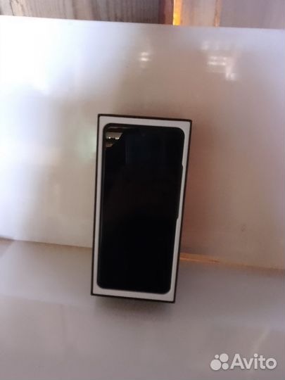 Продам телефон