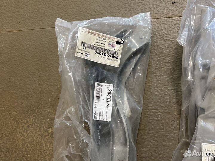 Петля капота левая,правая Santa fe4(TM)