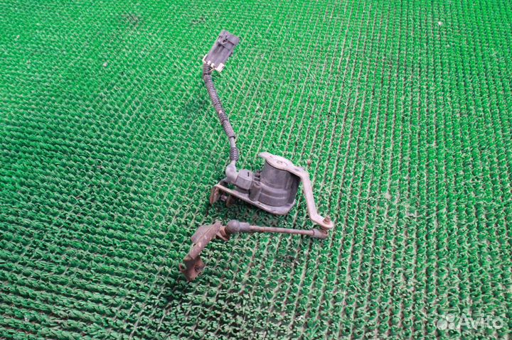 Датчики положения кузова комплект GMC Yukon GMT800