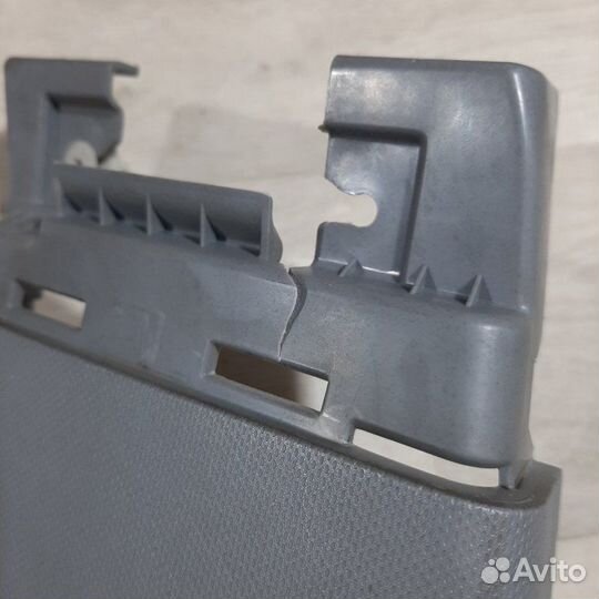 Накладка на стойку кузова Hyundai Solaris хэтчбек