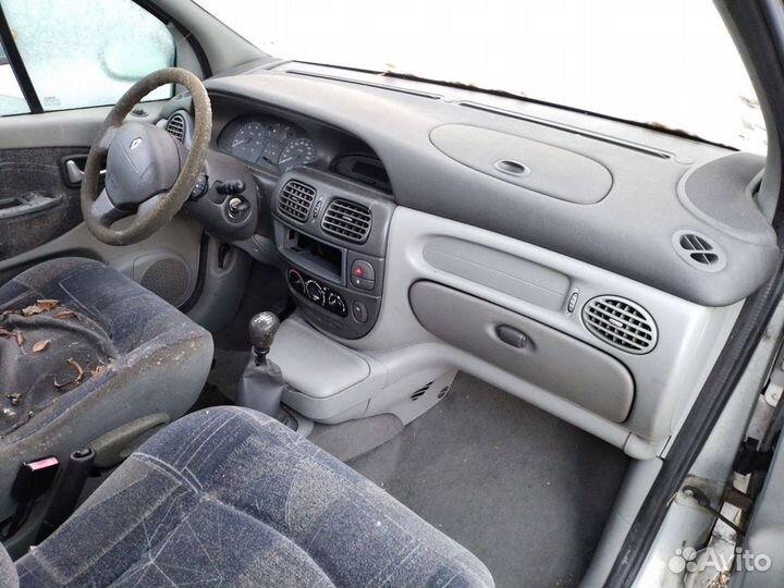 Дефлектор обдува салона Renault Scenic рест. 2001