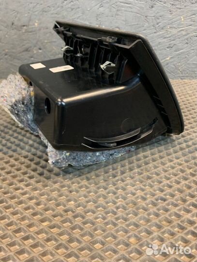 Бардачок передний левый Bmw 7-Series G12