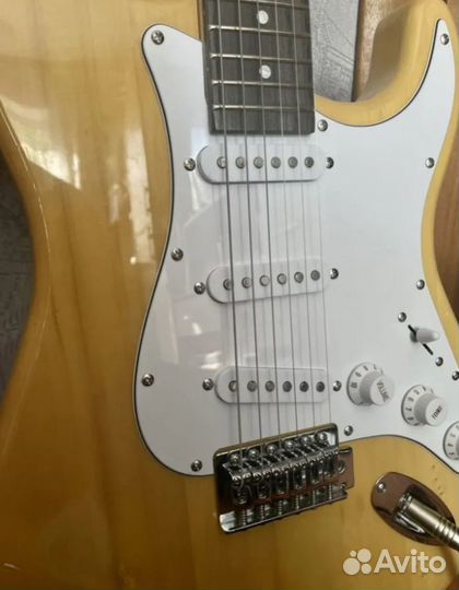 Электрогитара