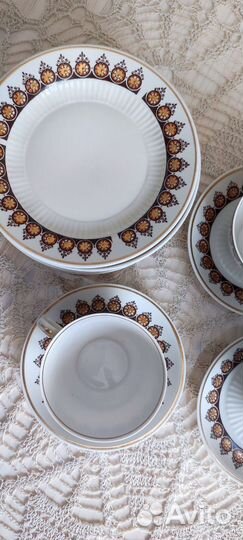 Набор фарфоровой посуды