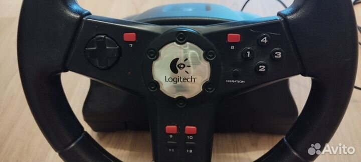 Игровой руль Logitech + педали