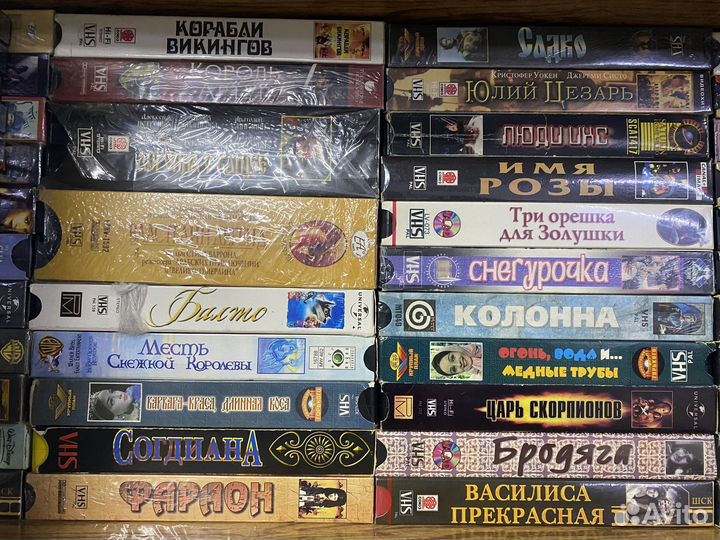 Видеокассеты разных жанров