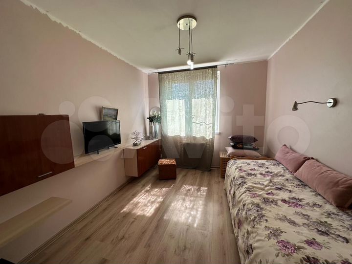 Комната 15 м² в 3-к., 2/2 эт.