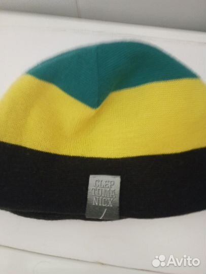 Двухсторонняя шапка скейтерской марки Cleptomanicx