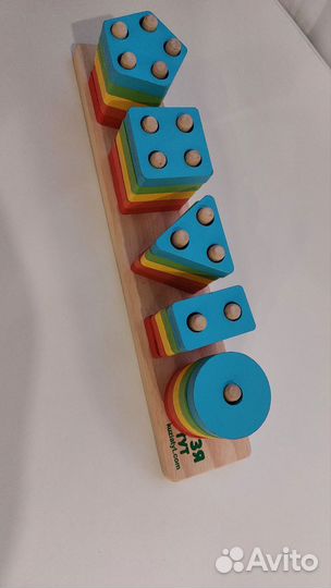 Пирамидка геометрика Кузя тут