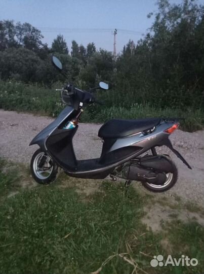 Suzuki address v50