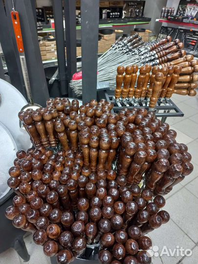 Шампур с деревянной ручкой