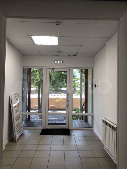 Торгово-офисное, 69 м², Лизюкова