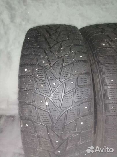 Dunlop SP Winter Ice02 215/55 R16 97T