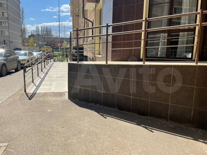 Коммерческое помещение (ремонт, мебель), 275 м²