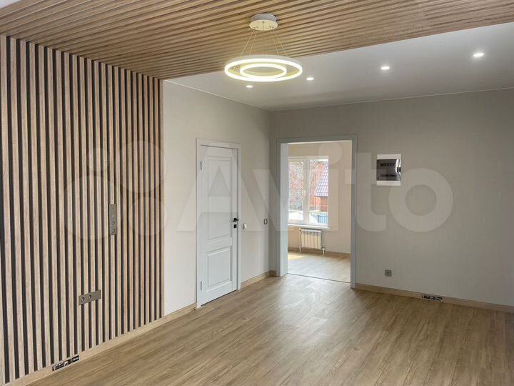 Коттедж 126 м² на участке 6 сот.