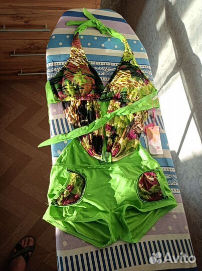 Купальник новый 44 размер