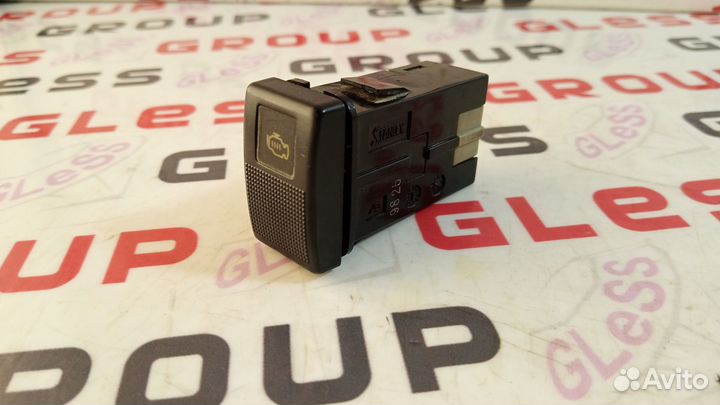 Кнопка включения обогрева двигателя SK б/у