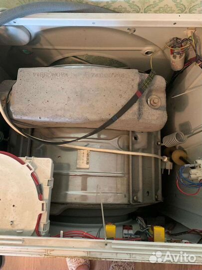 Стиральная машина на запчасти indesit WR 105 X.R