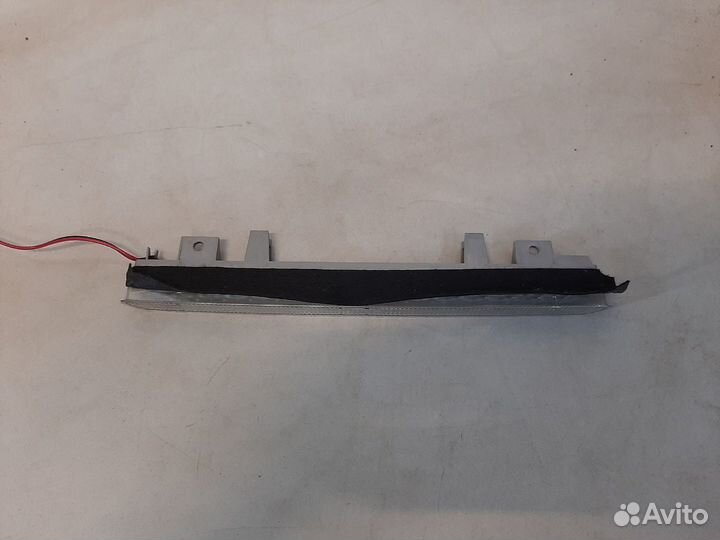 Дополнительный стоп сигнал Пежо 607