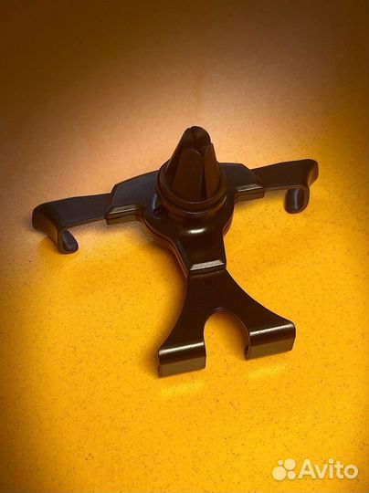 Автомобильный держатель borofone BH9