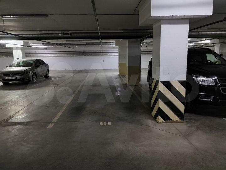 Машиноместо, 14 м²