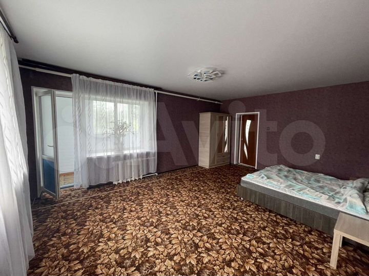 Дом 350 м² на участке 41 сот.
