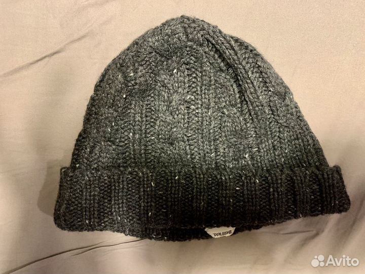 Шапка Bellfield и Vans