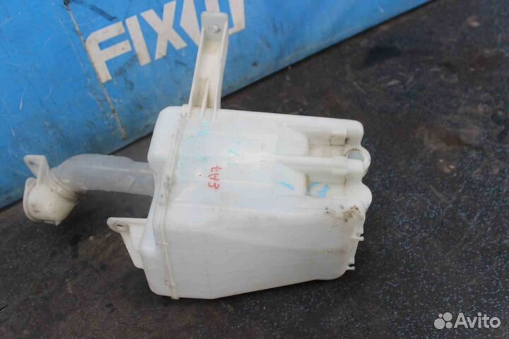 Бачок омывателя Mitsubishi Galant (Митсубиси Галан