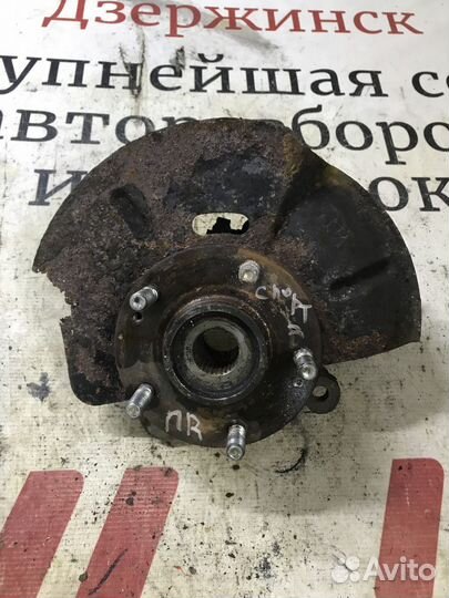 Кулак поворотный передний правый Kia Sportage