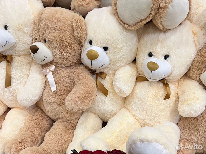 Мягкие медведи игрушки дополнение к цветам