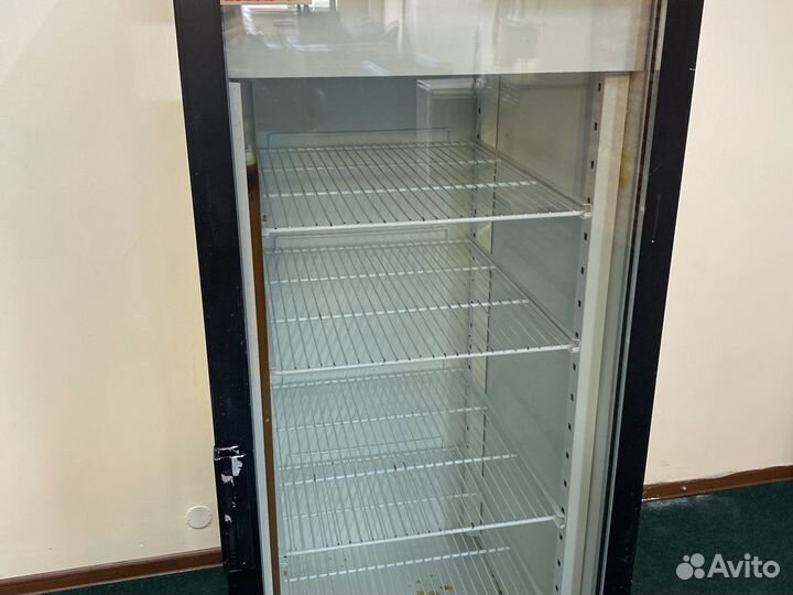 Холодильный шкаф со стеклянной дверью бу