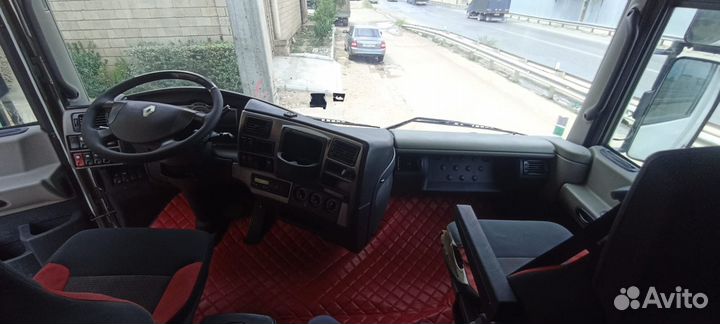 Renault Magnum, 2011