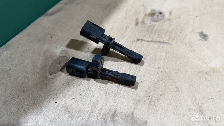 Датчик ABS задний Skoda Octavia A7 2013 - 2020 VAG