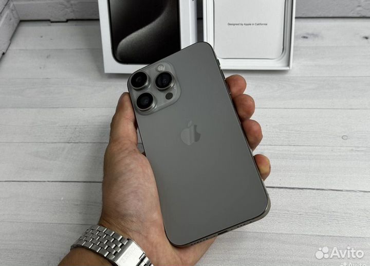 iPhone XR в корпусе 15 pro