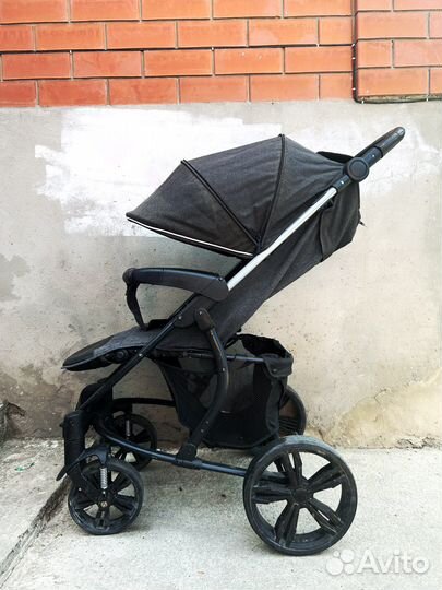Прогулочная коляска bugaboo model one