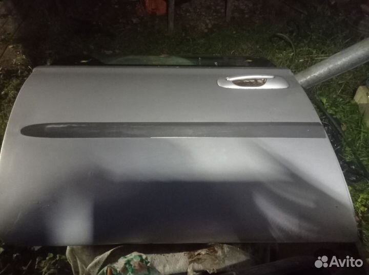 Дверь правая сдвижная Додж караван 4