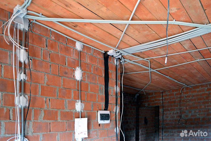 Услуги электрика. Монтаж проводки. Замена проводки