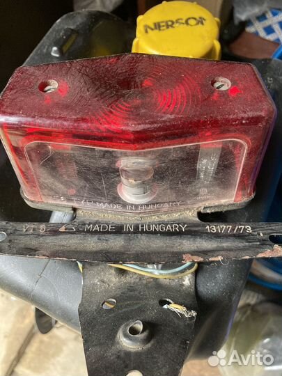 Задний фонарь