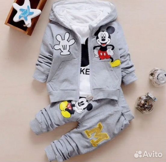 Костюм детский тройка новый