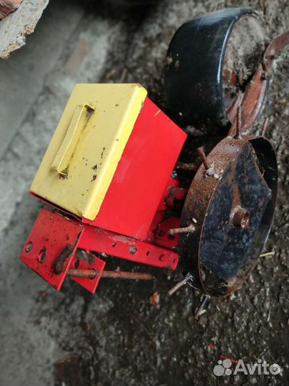 Навесное для мотоблока нева,сеялка