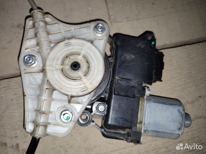 Мотор стеклоподъёмника водительского Солярис 2018