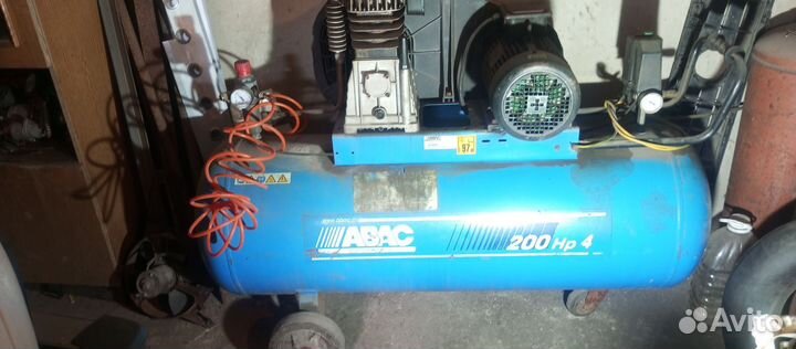 Продаю компрессор