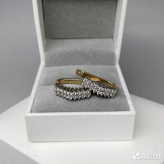 Золотые серьги и кольцо с бриллиантами 0,9Ct