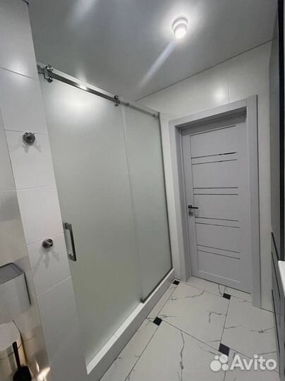 Стеклянная перегородка