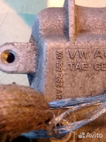 Опора двигателя (подушка двс) правая 1K0199262AR V