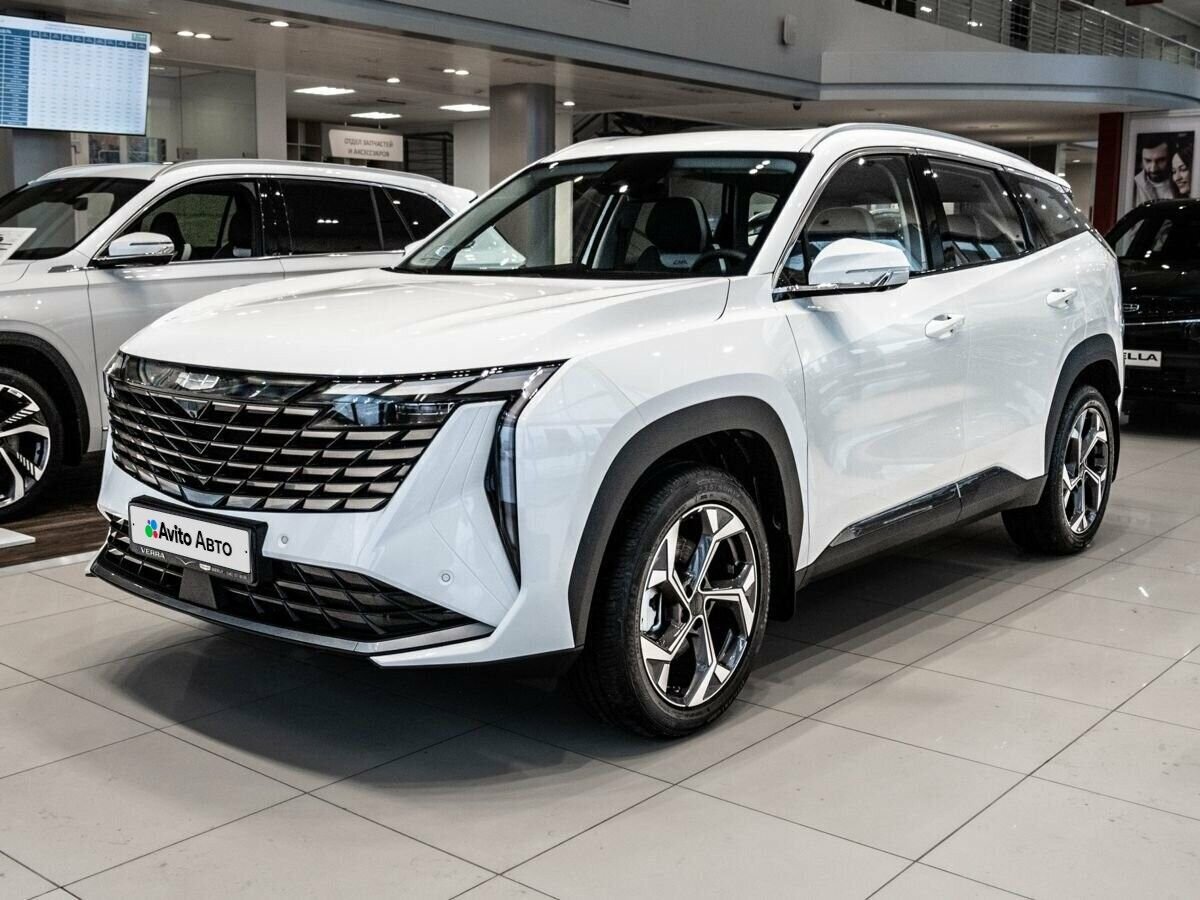 Geely Atlas: фото владельца
