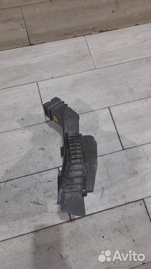 Резонатор воздушного фильтра Hyundai Tucson 3 С